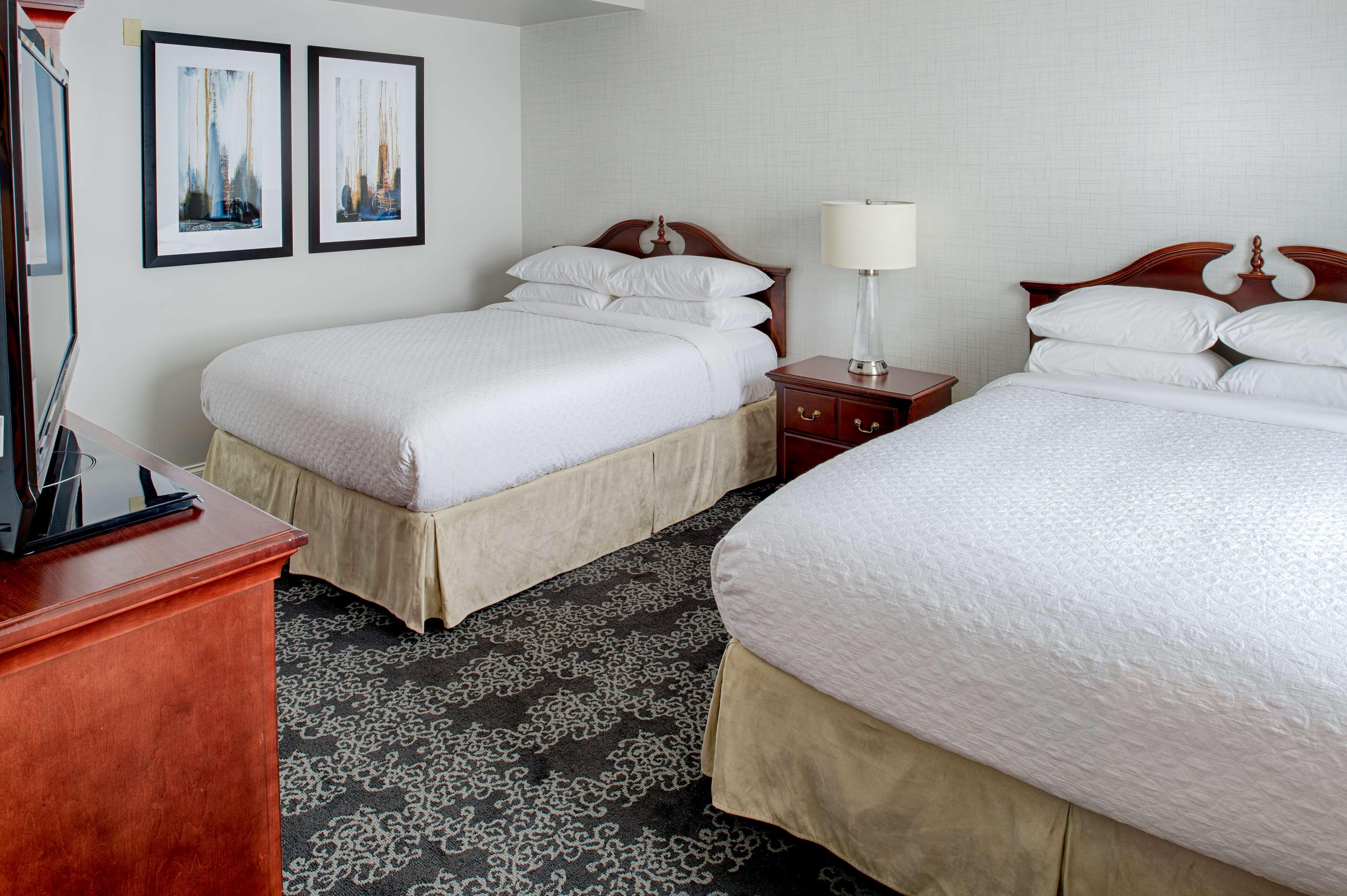 Hotel Embassy By Hilton Downtown 4*