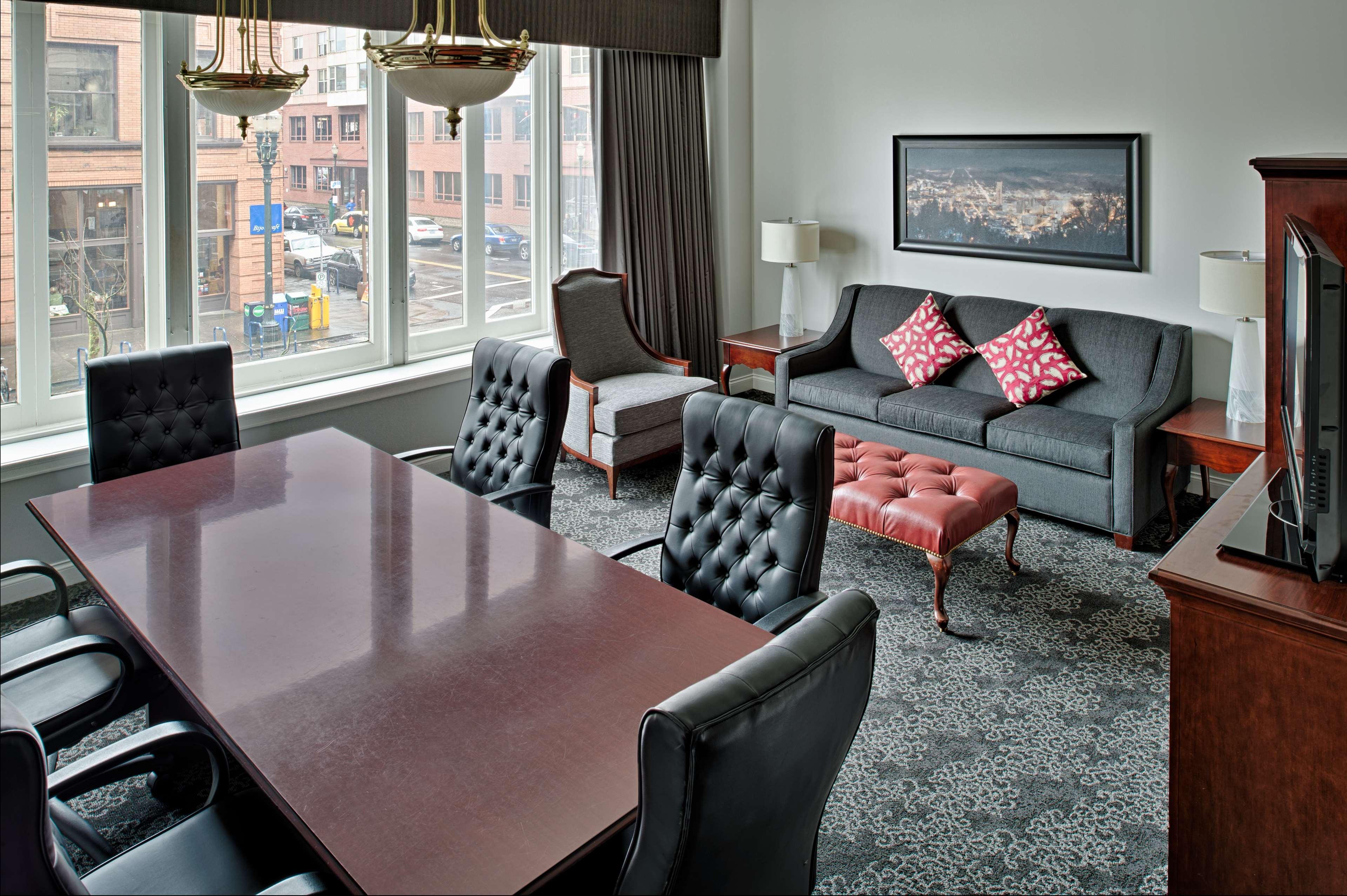 Embassy By Hilton Downtown Hotel 4*